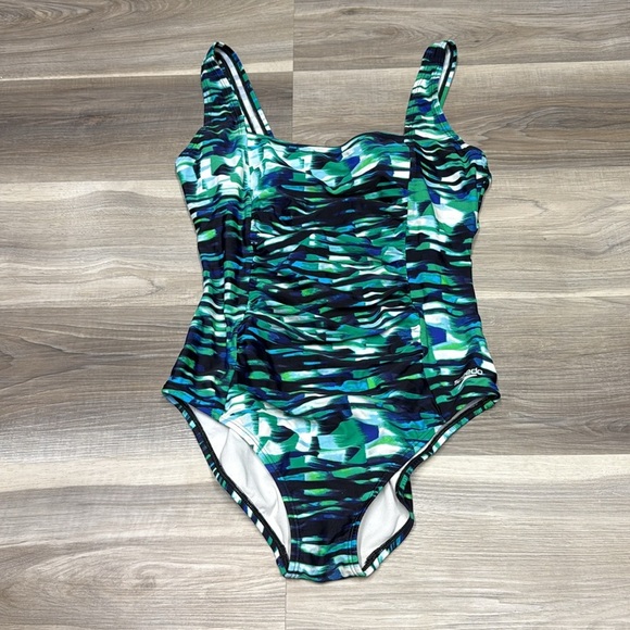 🏴Speedo Chic Multicolor Swimsuit size 10 - Picture 1 of 7